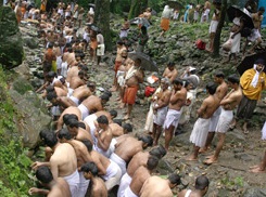 Bathing Away Sin in
                              the Papancini River